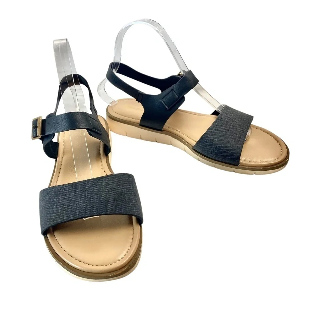 BATA Ankle Buckle Sandals Women’s in Black *Marked Size 6, Fits larger*